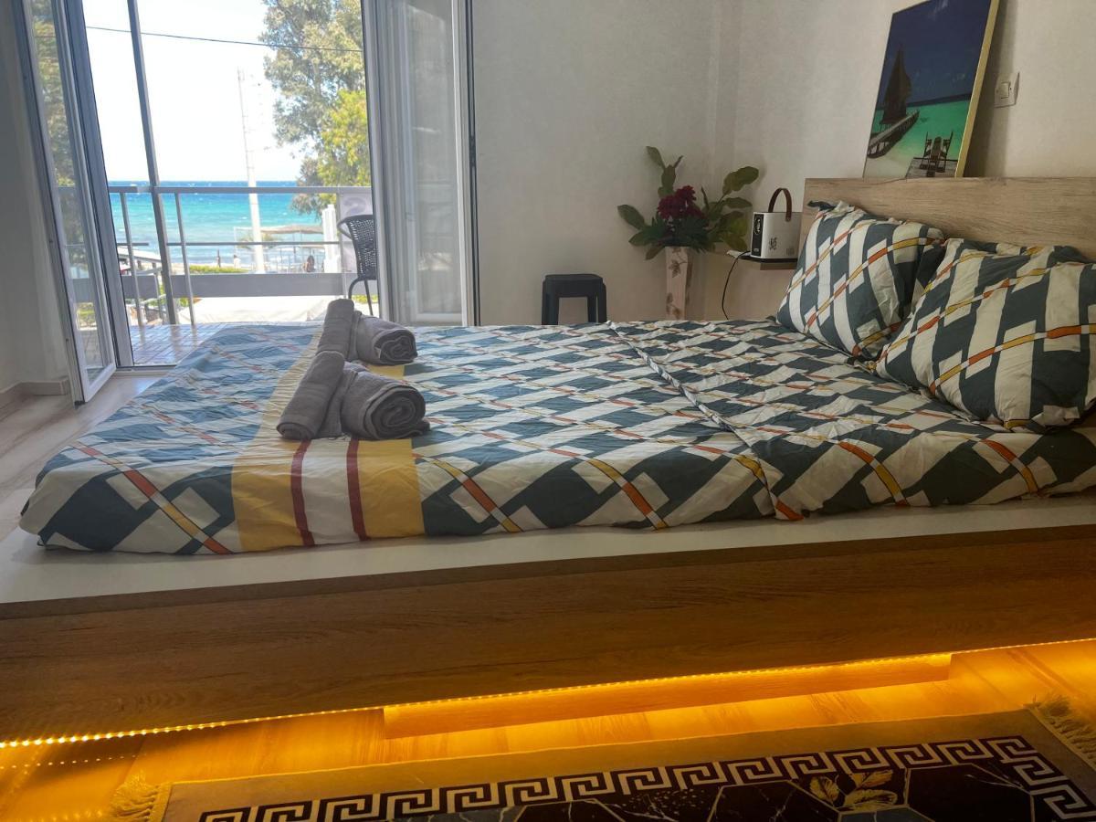 一线海景房seaview Apartment Artemida  Buitenkant foto